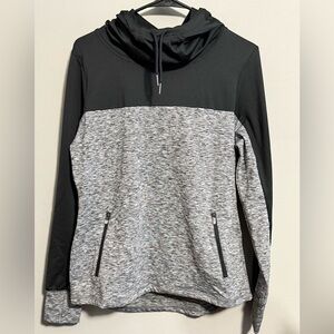 Women’s Black and Gray Sweater